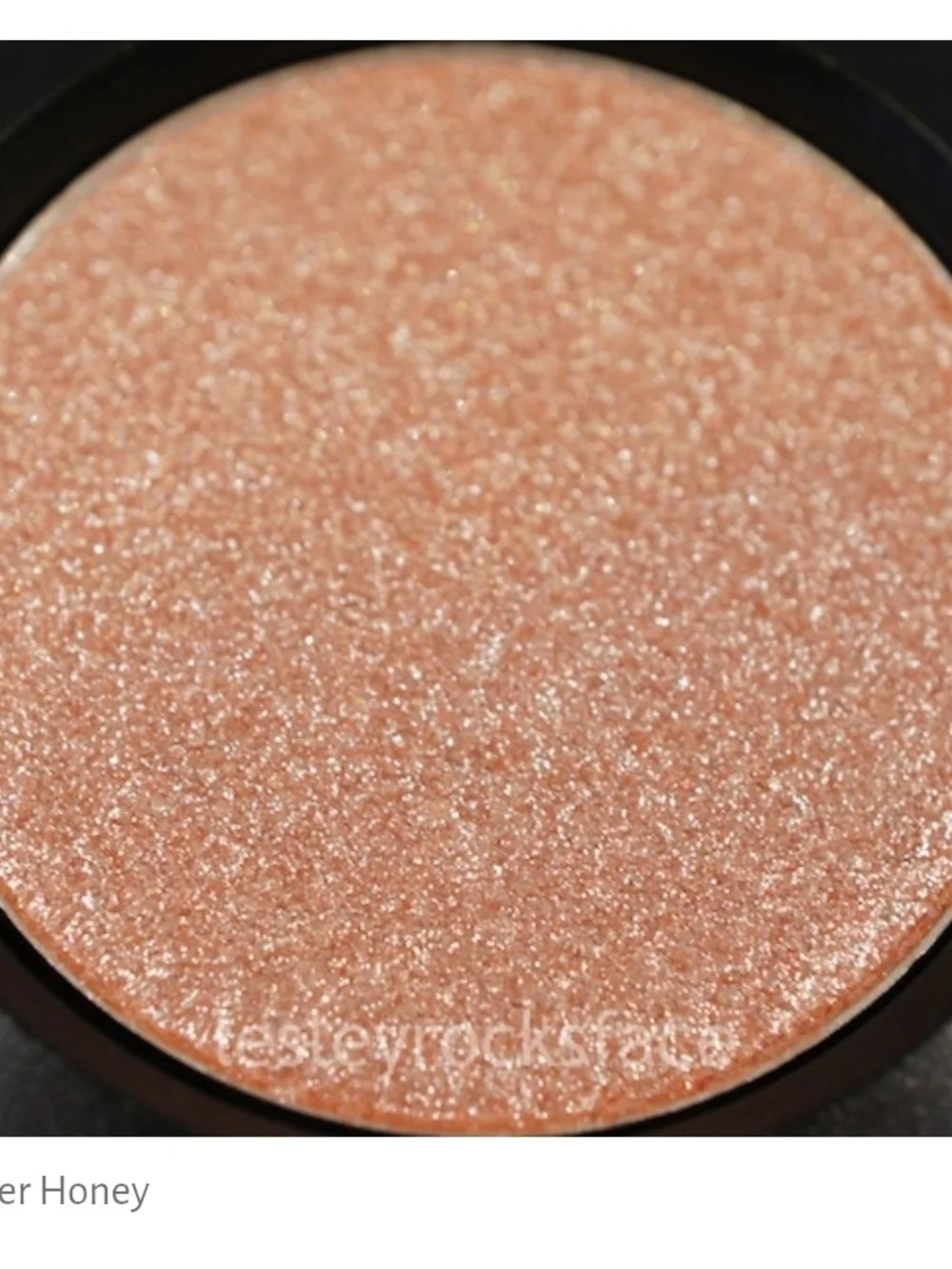 DISCONTINUED MAC Pressed Pigment - 